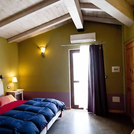 Lo Spigo Bed & Breakfast *